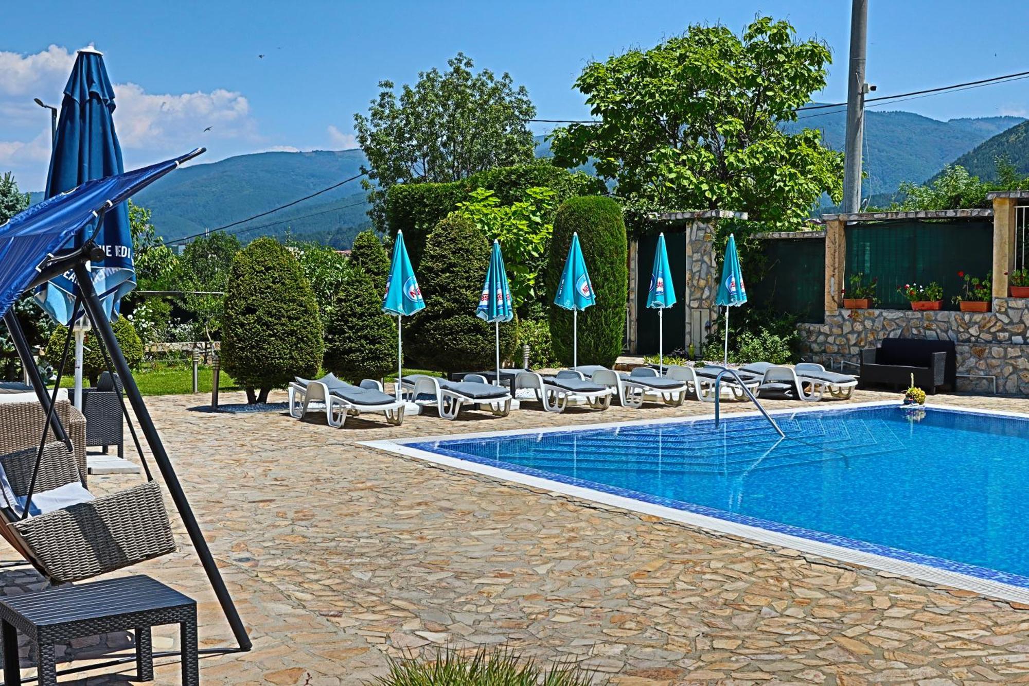Holiday House Kubrat Sapareva Banya Buitenkant foto
