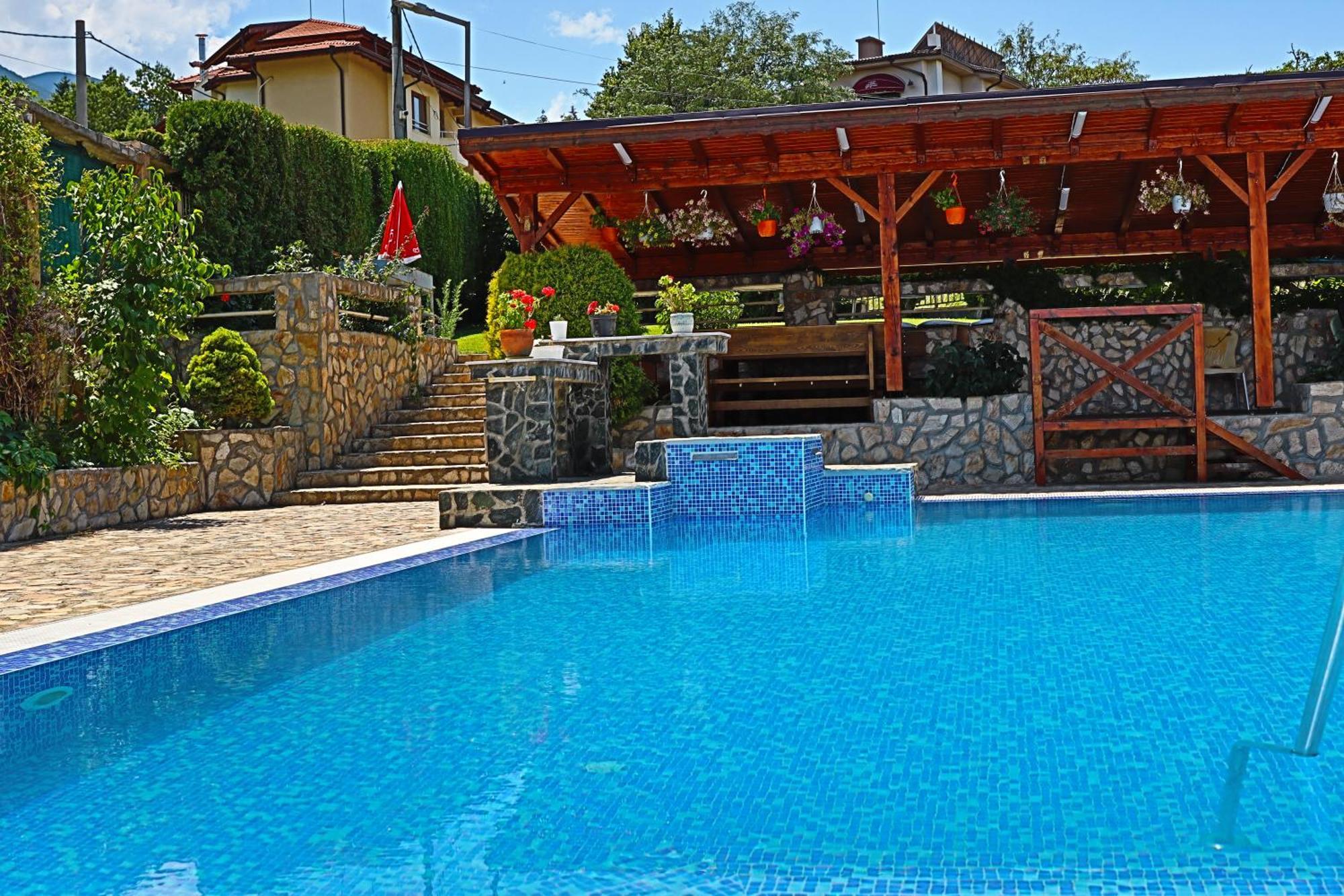 Holiday House Kubrat Sapareva Banya Buitenkant foto
