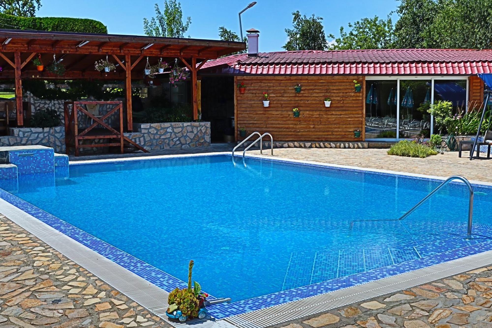 Holiday House Kubrat Sapareva Banya Buitenkant foto