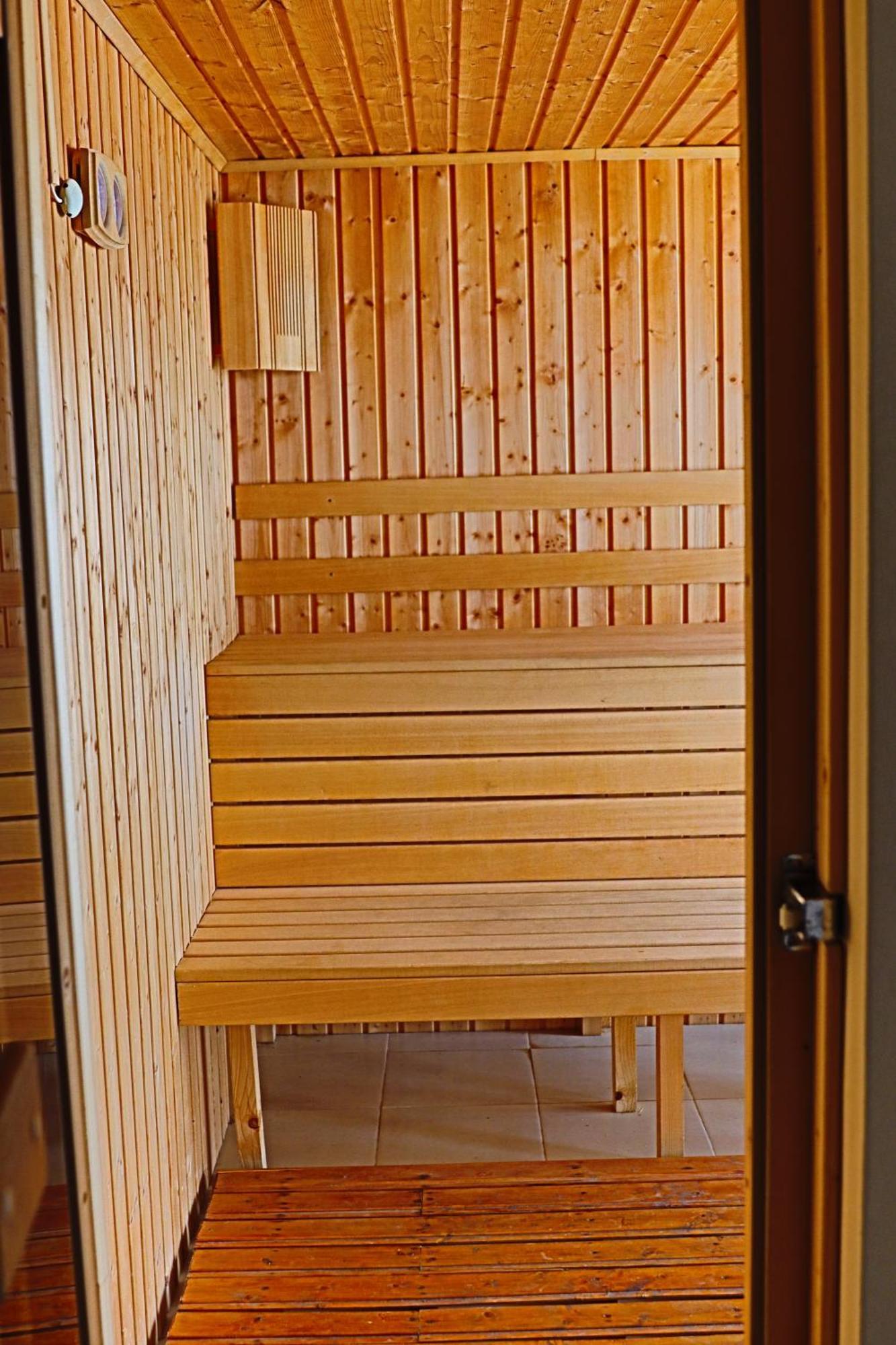 Holiday House Kubrat Sapareva Banya Buitenkant foto