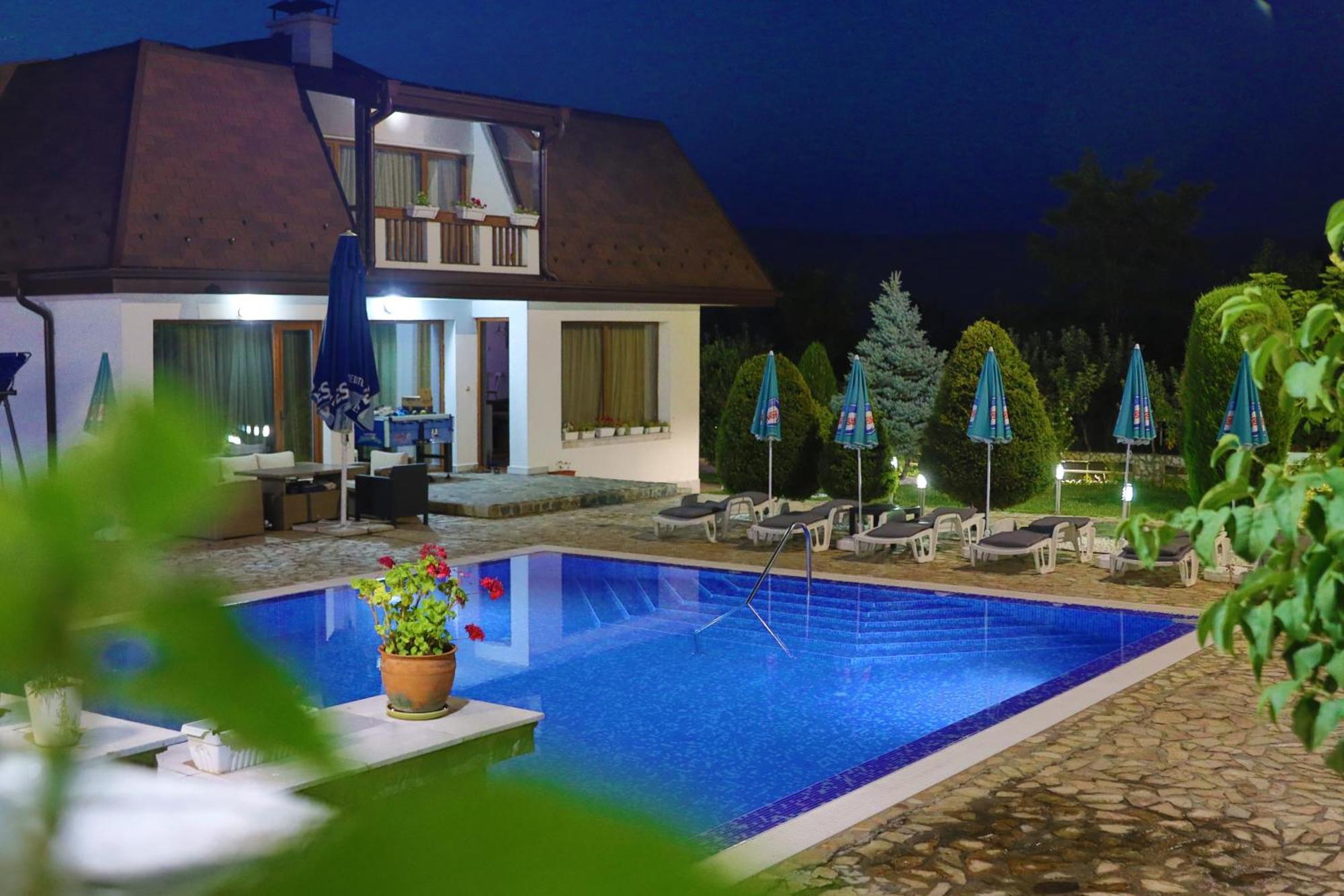 Holiday House Kubrat Sapareva Banya Buitenkant foto