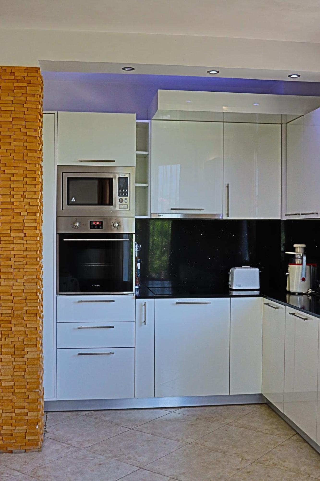 Holiday House Kubrat Sapareva Banya Buitenkant foto