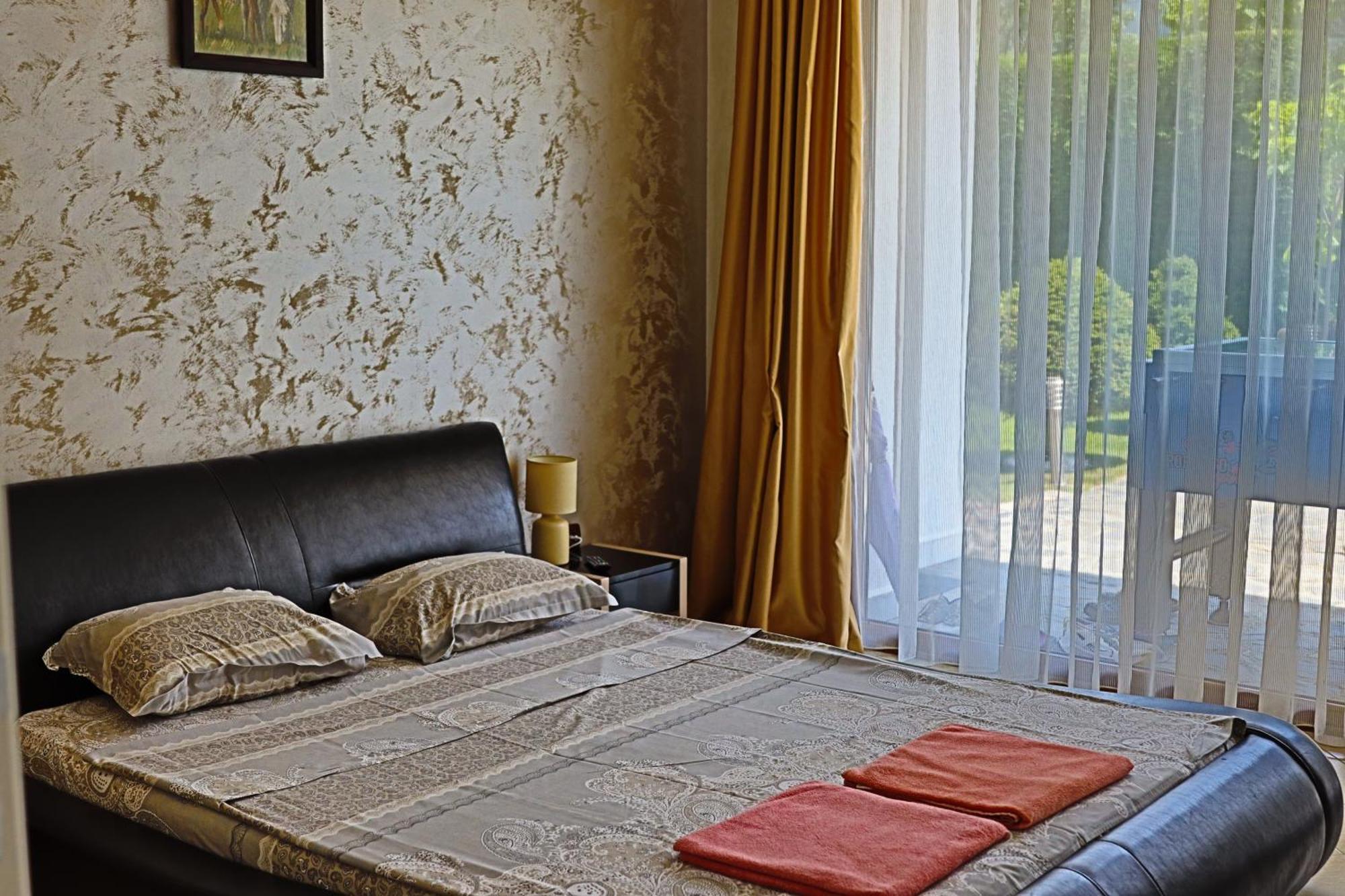 Holiday House Kubrat Sapareva Banya Buitenkant foto